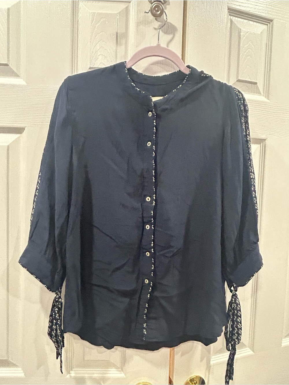 Ritu Kumar Navy Button-Front Tie-Sleeve Blouse